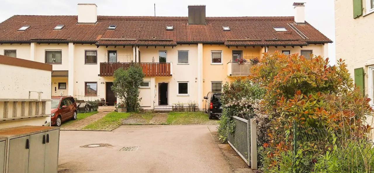 Grosses Zimmer Bad Kueche Wohnzimmer Terasse Garten Zentral Ruhig Landsberg am Lech Quarto em Acomodações Particulares