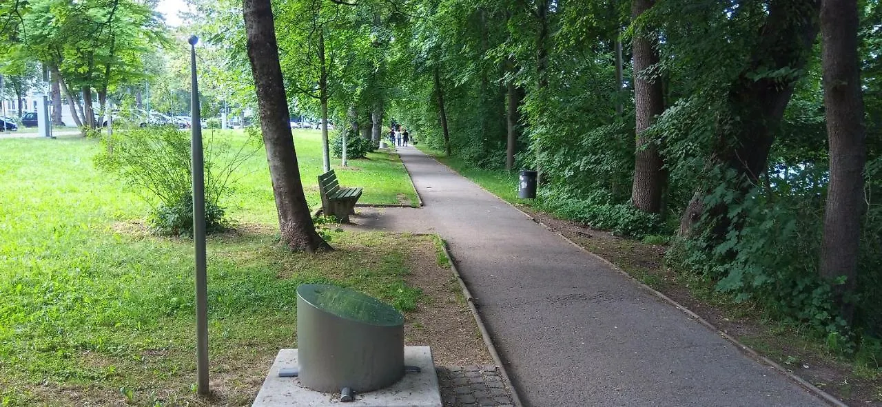 Grosses Zimmer Bad Kueche Wohnzimmer Terasse Garten Zentral Ruhig Landsberg am Lech Homestay